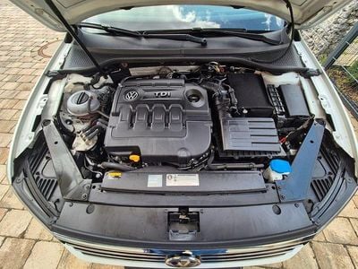 Weiß Gebraucht 2016 VW Passat Comfortline Kombi | 10.000 € (Guter Preis)