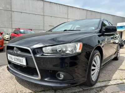 Gebraucht Mitsubishi Lancer Sportback Intense 143 PS (105 kW) 2009 Schwarz Limousine