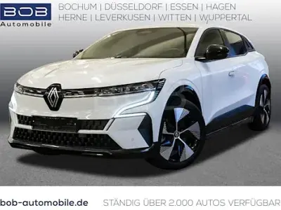 Usado Renault Megane E-Tech Equilibre 96 kW (131 CV) 2022 Blanco Berlina
