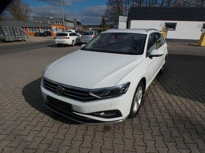 Gebraucht VW Passat Elegance 200 PS (147 kW) 2021 Weiß Kombi