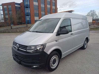 gebraucht VW Transporter T6T6 Kasten 4Motion Mittelhochdach/Regalen/Standh