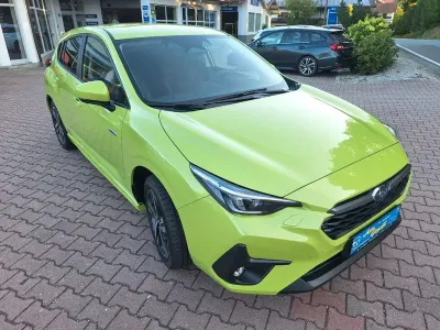 Neu Subaru Impreza Trend 136 PS (100 kW) 2026 Citron yellow pearl Kleinwagen