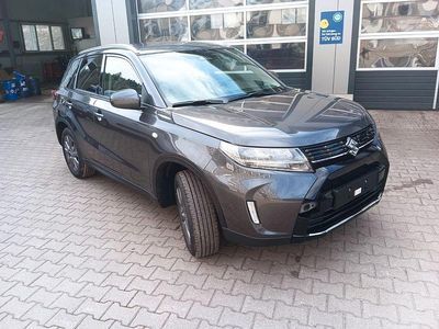 Neu Suzuki Vitara Comfort 110 PS (80 kW) 2026 Grau SUV