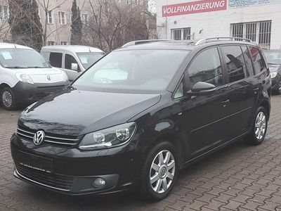 Schwarz Gebraucht 2015 VW Touran Cup Van / Kleinbus | 7.850 € (Fairer Preis)
