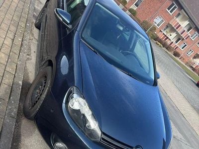 Gebraucht VW Golf VI Team 105 PS (77 kW) 2010 Blau Kleinwagen