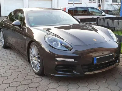 Gebraucht Porsche Panamera 300 PS (220 kW) 2015 Kleinwagen