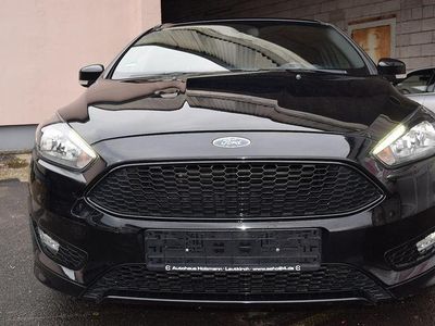 Gebraucht Ford Focus ST-Line 125 PS (91 kW) 2017 Schwarz Limousine