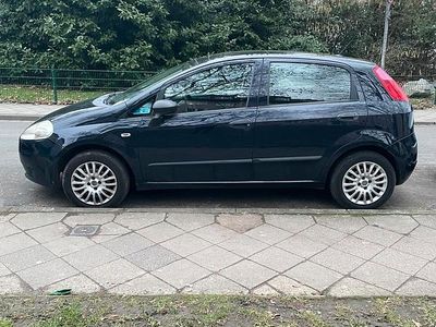 Gebraucht Fiat Grande Punto 77 PS (56 kW) 2009 Blau Kleinwagen
