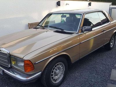 Usata Mercedes 230 185 CV (136 kW) 1984 Coupé