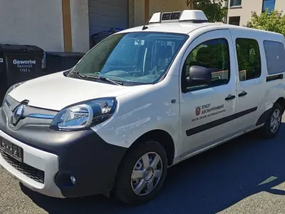 Gebraucht Renault Kangoo 44 kW (60 PS) 2014 Blau Van / Kleinbus
