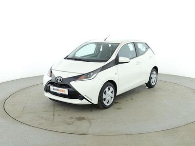 Gebraucht Toyota Aygo X-play 69 PS (50 kW) 2015 Weiß Kleinwagen