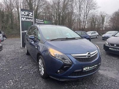 Blau Gebraucht 2015 Opel Zafira Tourer Edition Van / Kleinbus | 6.490 € (Fairer Preis)