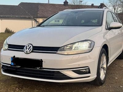 Gebraucht VW Golf VII 150 PS (110 kW) 2017 Weiß Kombi