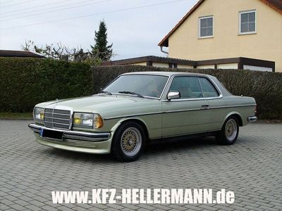 Grün metallic Gebraucht 1980 Mercedes 230 Coupé | 18.550 €