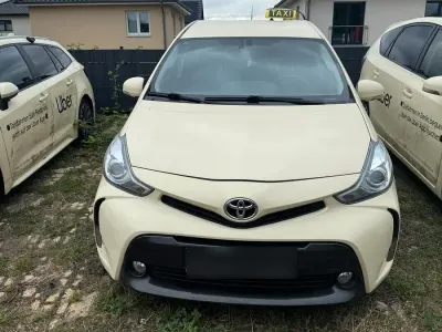 Gebraucht Toyota Prius+ 136 PS (100 kW) 2017 Gelb Van / Kleinbus