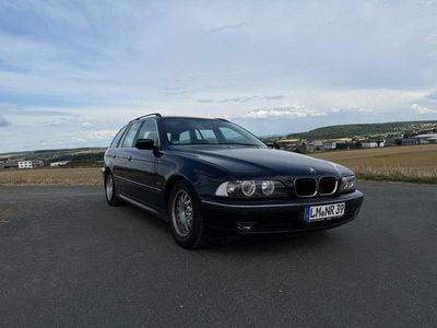BMW 523