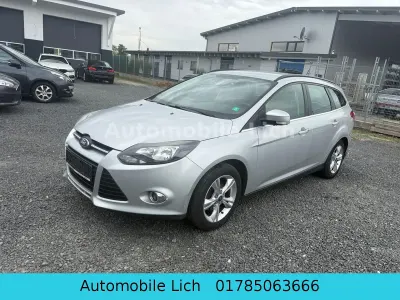 Gebraucht Ford Focus Champions Edition 105 PS (77 kW) 2012 Silber Limousine