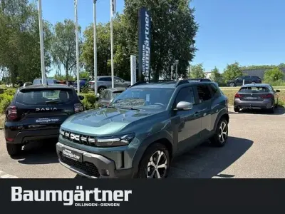 Gebraucht Dacia Duster Journey 131 PS (96 kW) 2025 Zedergrün metallic SUV