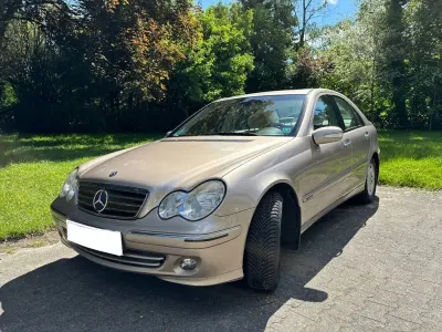 Gebraucht Mercedes C180 Elegance 143 PS (105 kW) 2004 Gelb Limousine