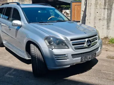 Używany Mercedes GL500 387 KM (284 kW) 2007 Srebrny SUV