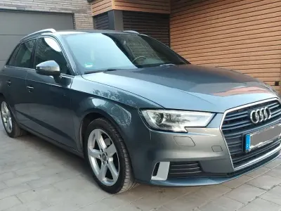 Używany Audi A3 Sport 116 KM (85 kW) 2018 Szary Sedan/Limuzyna