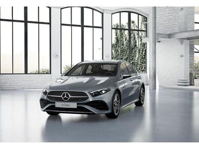 Metalliclack hightechsilber Gebraucht 2025 Mercedes A200 AMG Limousine | 33.796 € (Fairer Preis)