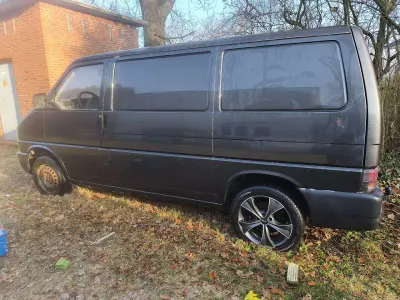 Używany VW Transporter 84 KM (61 kW) 1995 Van