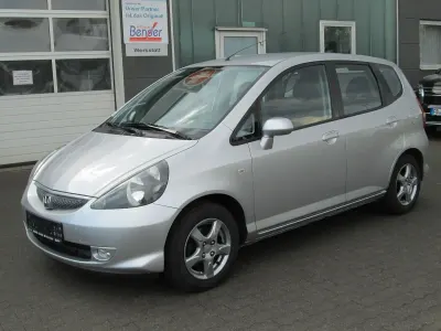 Gebraucht Honda Jazz 77 PS (56 kW) 2008 Silber Kleinwagen