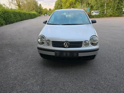 Gebraucht VW Polo 64 PS (47 kW) 2003 Silber Kleinwagen