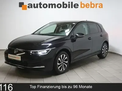 Gebraucht VW Golf VIII Active 150 PS (110 kW) 2023 Schwarz Limousine