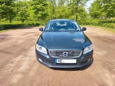 Grau Gebraucht 2016 Volvo V70 Standard Kombi | 14.290 € (Teuer)