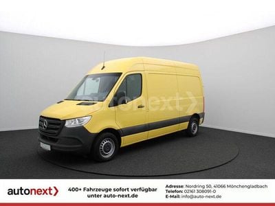 Gebraucht Mercedes Sprinter 143 PS (105 kW) 2020 Calcitgelb Van