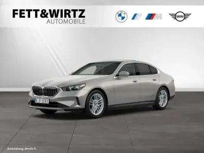 Brugt BMW 550e Sport Line 489 HK (359 kW) 2024 Grå Sedan