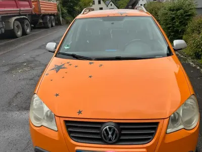 Gebraucht VW Golf VI 69 PS (50 kW) 2009 Orange Kleinwagen