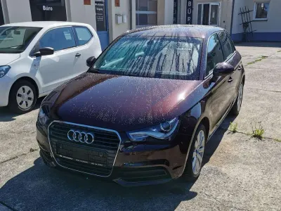 Gebraucht Audi A1 Attraction 122 PS (89 kW) 2014 Shirazrot metallic Kleinwagen