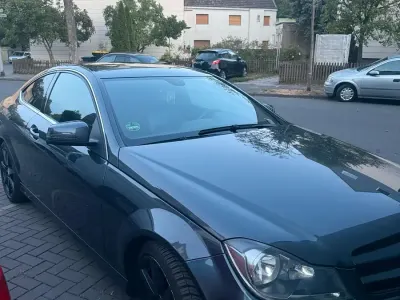 Gebraucht Mercedes 250 204 PS (150 kW) 2012 Coupé