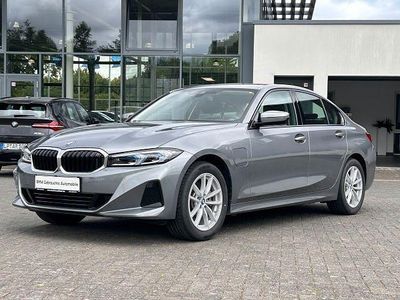 BMW 330e