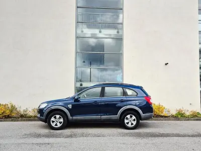Używany Chevrolet Captiva LS 136 KM (100 kW) 2009 Niebieski SUV