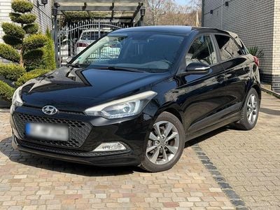 Gebraucht Hyundai i20 YES! 84 PS (61 kW) 2015 Schwarz Kleinwagen