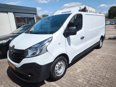 Gebraucht Renault Trafic 125 PS (91 kW) 2019 Weiß Van / Kleinbus