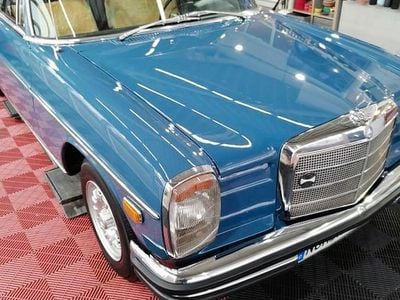 Second-hand Mercedes W115 105 CP (77 kW) 1971 Albastru Berlinǎ