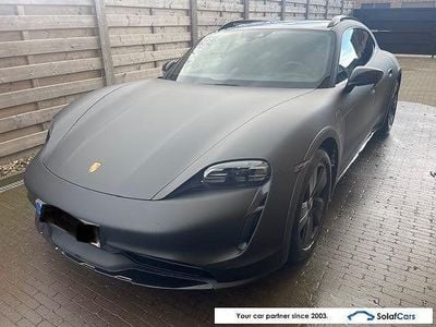 Second-hand Porsche Taycan Cross Turismo 280 kW (381 CP) 2022 Negru Berlinǎ