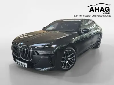 Gebraucht BMW 740 Comfort Edition 299 PS (219 kW) 2024 Schwarz Limousine
