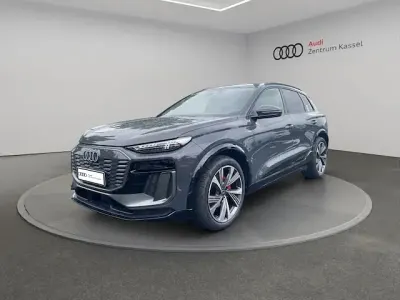 Gebraucht Audi Q6 e-tron Performance 225 kW (306 PS) 2025 Magnetgrau SUV