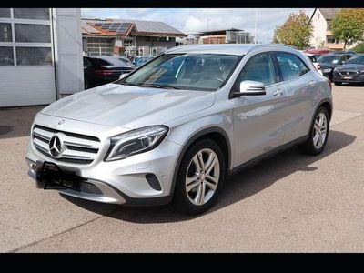 Gebraucht Mercedes GLA200 156 PS (114 kW) 2015 Grau SUV
