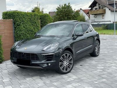 Porsche Macan S