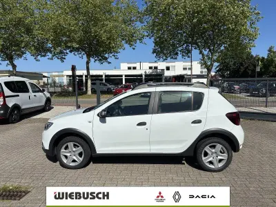 Gebraucht Dacia Sandero Stepway 90 PS (66 kW) 2018 Weiß Kombi