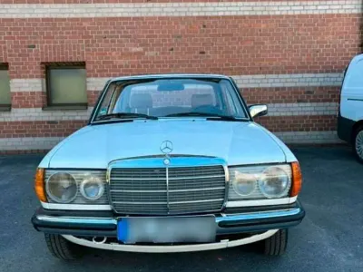 Gebraucht Mercedes 200 109 PS (80 kW) 1982 Weiß Limousine