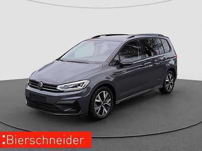 Gebraucht VW Touran Highline 150 PS (110 kW) 2024 Grau Van / Kleinbus