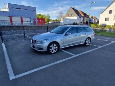 Gebraucht Mercedes E200 2010 Silber Kombi